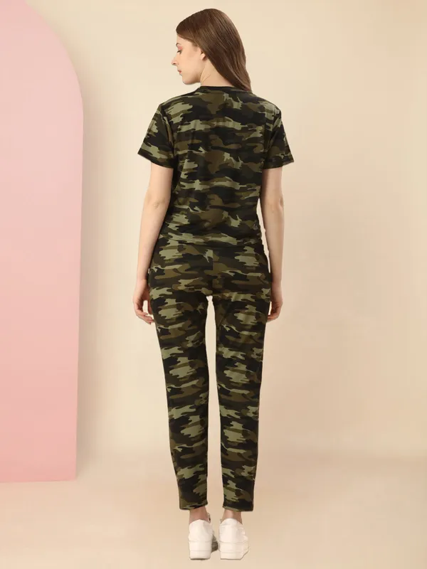 Women’s_Camouflage_Printed_Casual_Tracksuit_Set