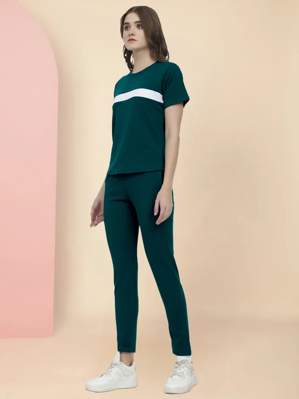 Green_Casual_Tracksuit_with_Side_Pockets_–_Round_Neck_T-Shirt_&_Slim_Fit_Joggers