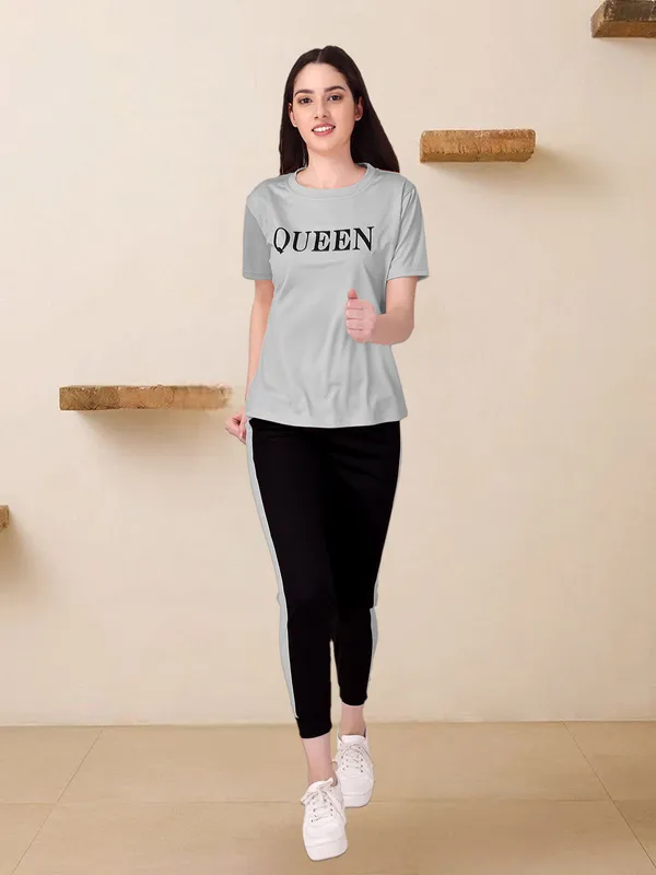 Women's_Cotton_Queen_Printed_Tracksuit_Top_&_Pants_Short_Sleeve_Outfit_Set_for_Girls_Yoga_Track_Suit_Pants,_Joggers,_Gym,_Active_Wear
