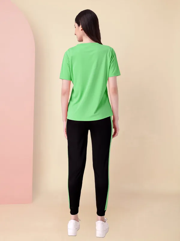 Women's_Green_Striped_Summer_Track_Suits_,_Activewear_,_Yogawear_,_Gymwea_,_Sportswear_Womens_Track_Suit_Printed_and_,_track_suit_for_women_summer_,_new_track_suit_,_track_suit_girls_,_track_suit_tranding_,_track_t-shirt_,_track_pant_.