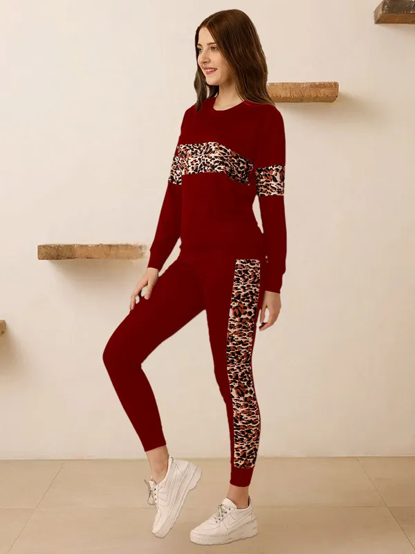 Women’s_Maroon_Leopard_Stripe_Activewear_Co-Ord_Set_|_Gym,_Running_&_Yoga_Wear