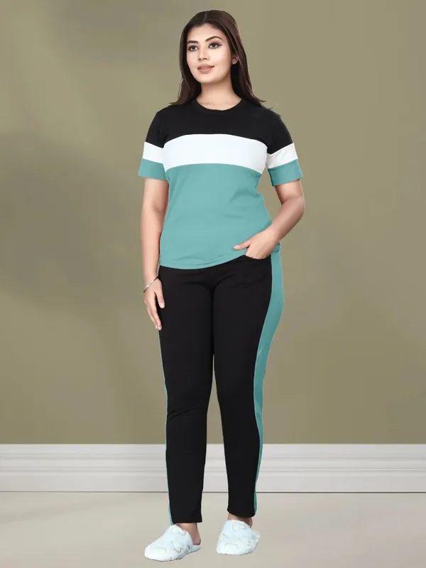 Women's_Printed_Color_Block_T-Shirt_&_Track_Pant_Set_with_Pocket_–_MF_With_Square