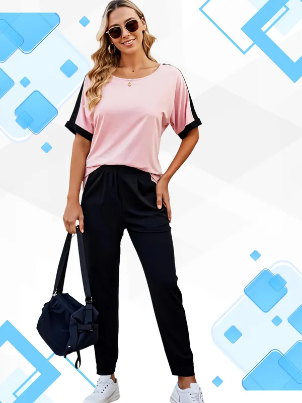 Women’s_Relaxed_Fit_Two-Piece_Tracksuit_with_Side_Pockets_and_Contrast_Stripe