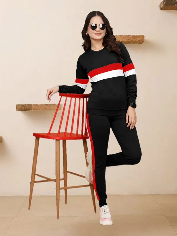 Women’s_Stylish_Full_Sleeve_T-Shirt_&_Track_Pant_Co-Ord_Set