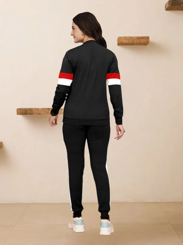Women’s_Stylish_Full_Sleeve_T-Shirt_&_Track_Pant_Co-Ord_Set