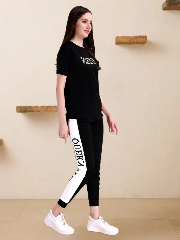 Women’s_Stylish_Printed_T-Shirt_with_Side_Stripe_Track_Pants_Co-Ord_Set