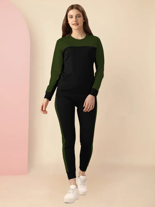 Green_Stylish_Two-Tone_Track_Suit_with_Full_Sleeves_and_Side_Panel_Design