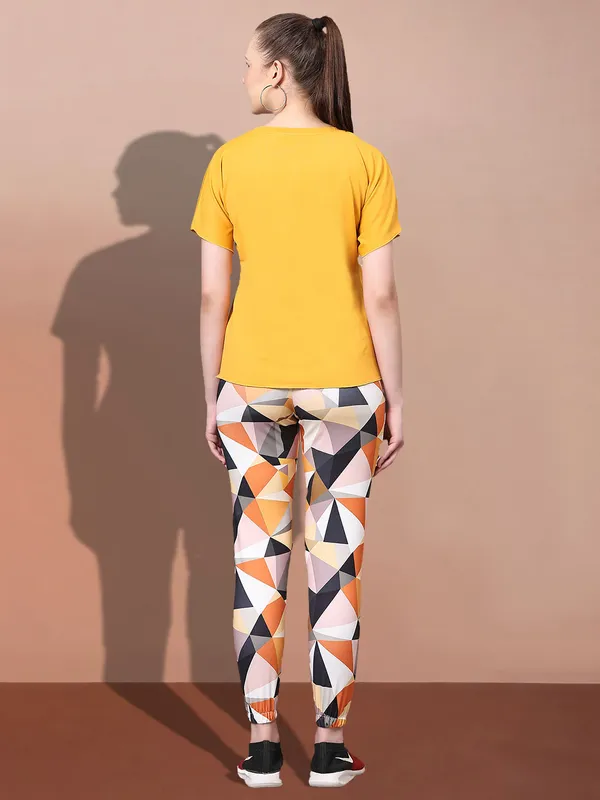 Yellow_&_Black_&_White_Cotton_Blend_Solid_Regular_Track_Suit_For_Women