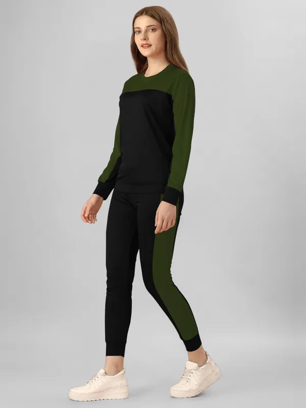 Green_Cotton_Blend_Solid_Regular_Track_Suit_For_Women