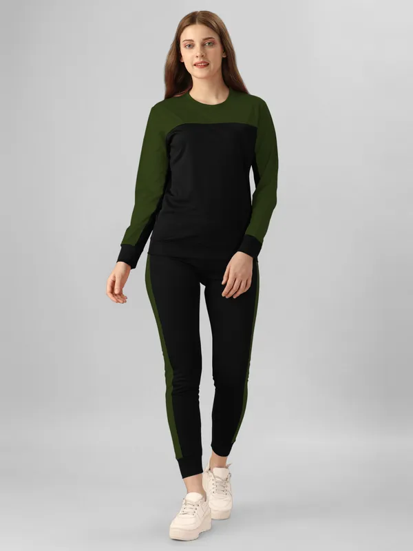 Green_Cotton_Blend_Solid_Regular_Track_Suit_For_Women