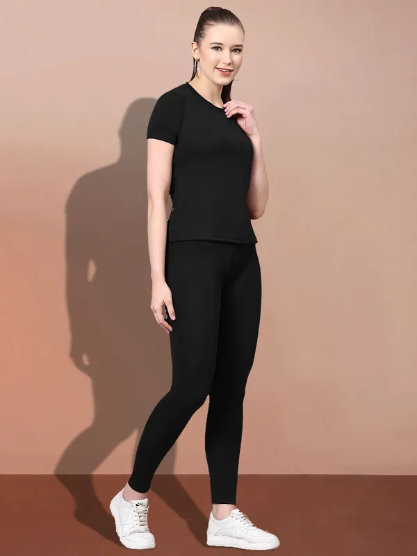 Black_Cotton_Blend_Solid_Regular_Track_Suit_For_Women