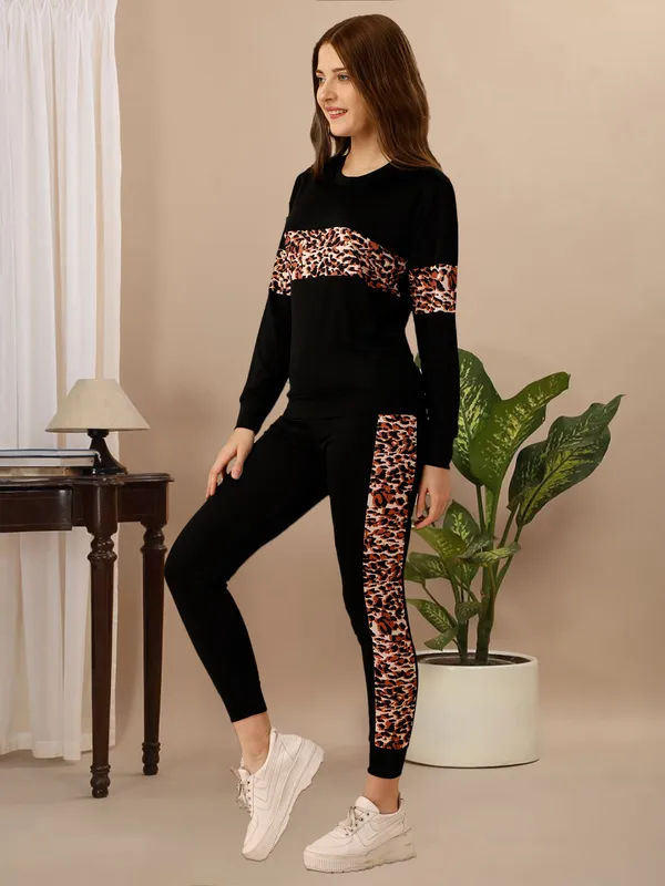 Multicolor_Cotton_Blend_Animal_Print_Regular_Track_Suit_For_Women