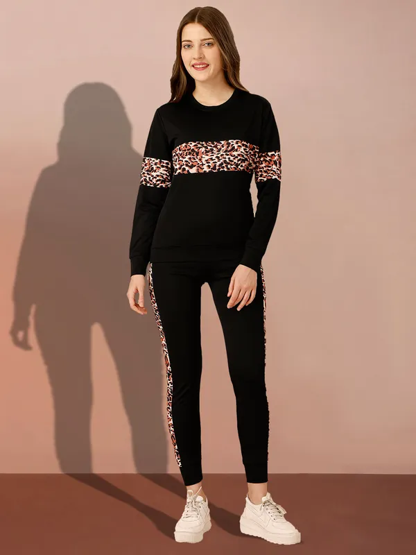 Multicolor_Cotton_Blend_Animal_Print_Regular_Track_Suit_For_Women