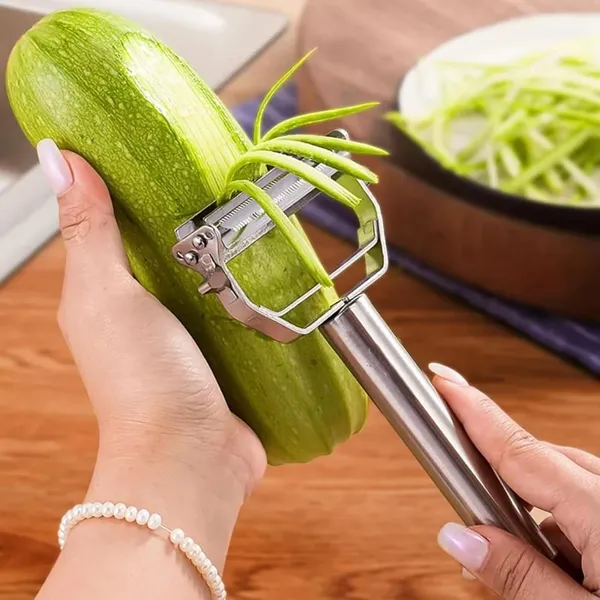 Silver-Stainless_Steel-Peeler_For_Kitchen