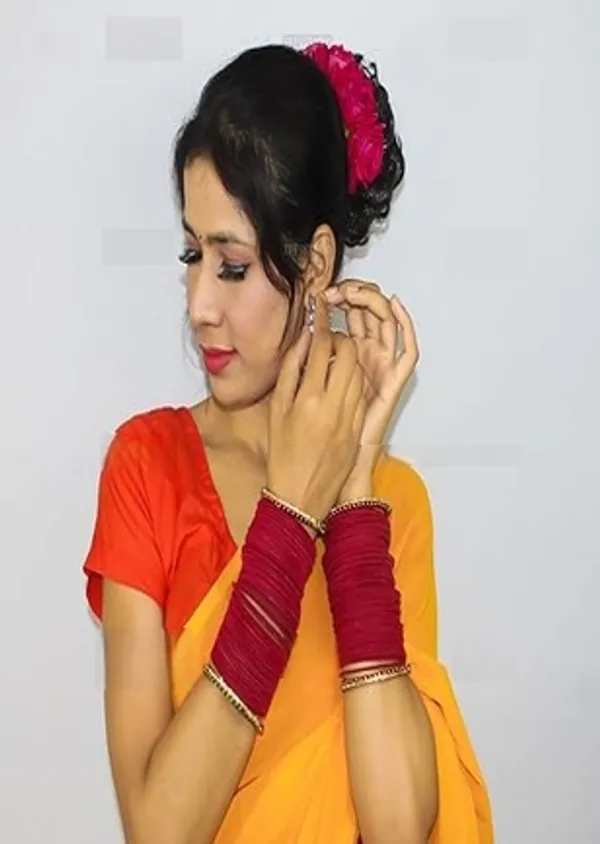 Pink_Velvet_Rose_Gajra_For_Women