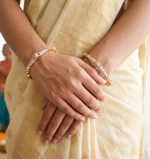 White_Brass_Premium_&_Elegant_Bangles_For_Women