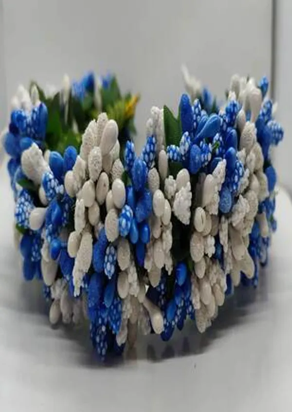 Blue_&_White_Artificial_Flora_Pollens_Gajra