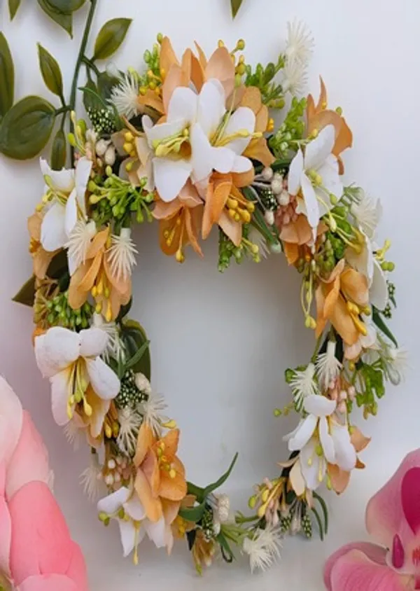 Gold_Artificial_Flower_Hair_Gajra_For_Women
