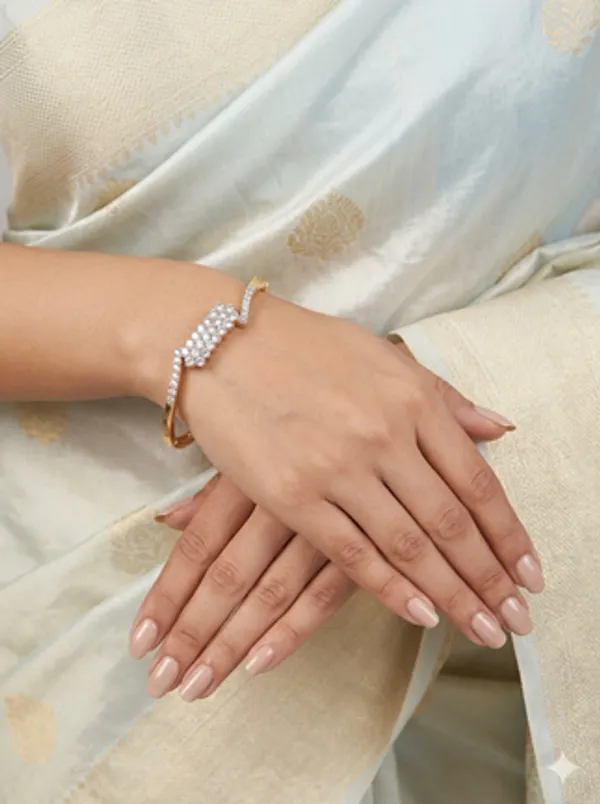 White_Brass_Premium_&_Elegant_Bracelet_For_Women