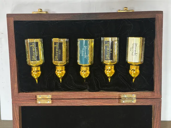 Luxurious_Set_Of_5_(12Ml)_Attar_For_Unisex