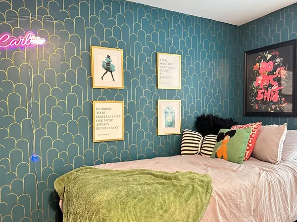 Green_&_Gold_Peel_And_Stick_Wallpaper_With_A_Giometric_Art_Deco_Pattern_Peel_&_Stick,_Waterproof,_Self-Adhesive_Ideal_For_Homes_&_Shops
