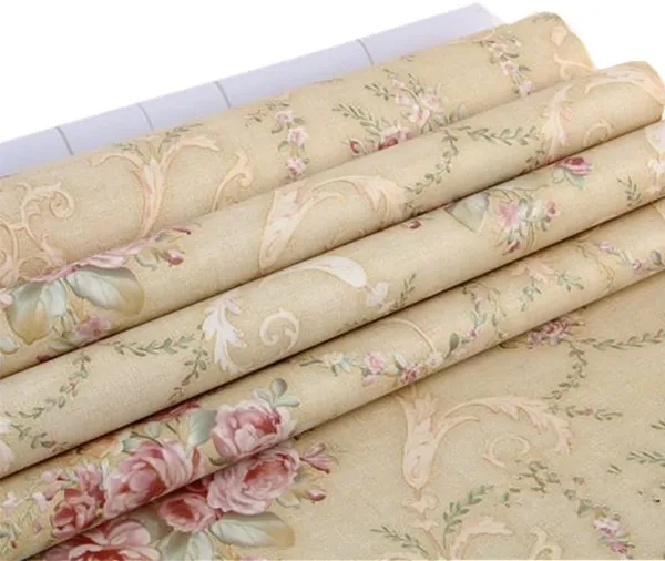 Beige_Floral_Damask_Pattern_Wallpaper_With_Roses_And_Foliage_On_Cream_Or_Beige_Color_Peel_&_Stick,_Waterproof,_Self-Adhesive