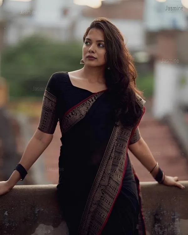 Black_Narayanpet_Pure_Cotton_Saree