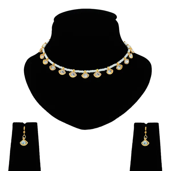 Inaaya_Charm_Brass_Premium_Kundan_Jewelry_Sets_For_Women_(08-0565)