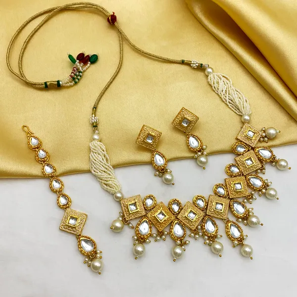 White_Brass_Premium_Kundan_Meenakari_Necklace_Set_For_Women_&_Girls_(08-0122)