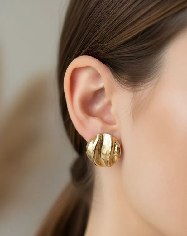 Gold_Sunburst_Glow_Studs_For_Women