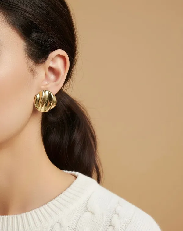 Gold_Sunburst_Glow_Studs_For_Women