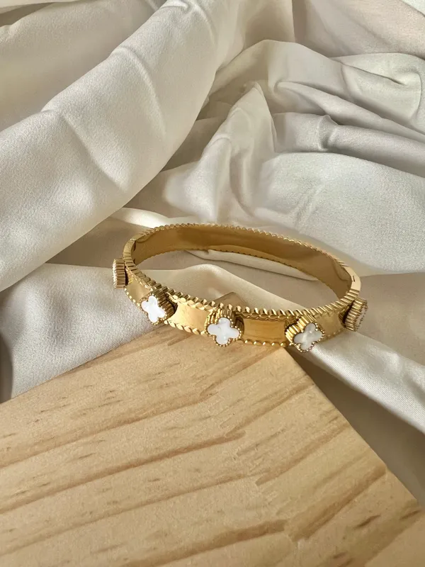 Gold_&_White_Ornara_Clover_Gold_Plated_Bracelet_For_Women