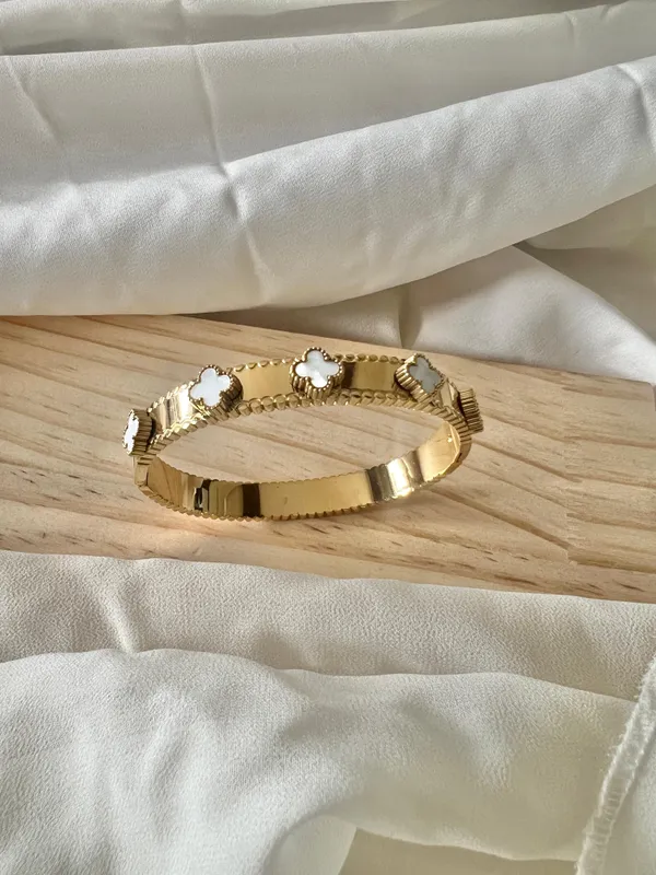 Gold_&_White_Ornara_Clover_Gold_Plated_Bracelet_For_Women