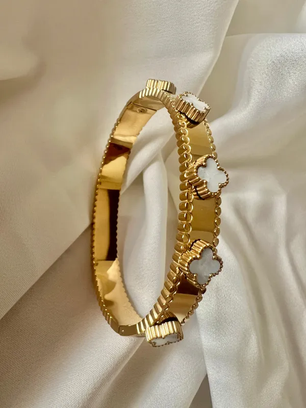 Gold_&_White_Ornara_Clover_Gold_Plated_Bracelet_For_Women