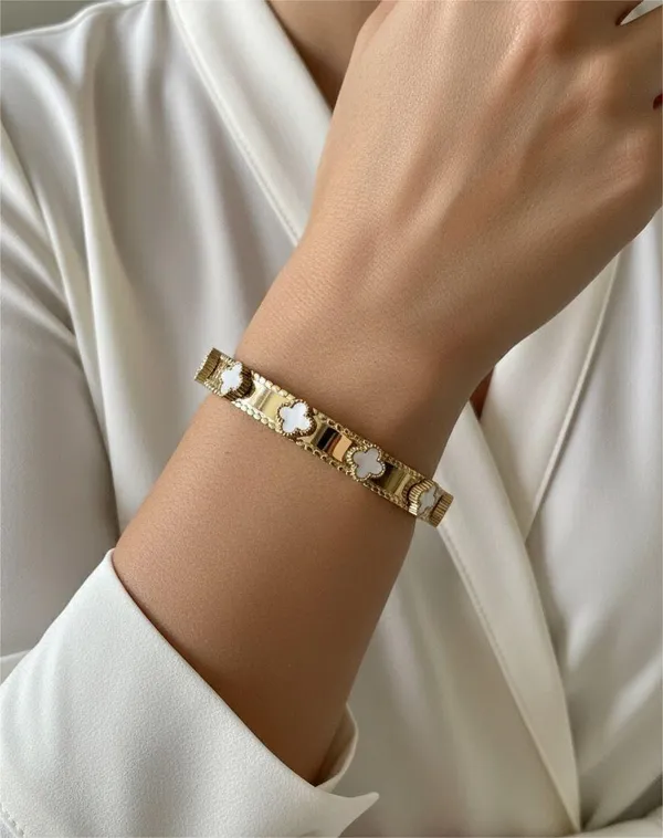 Gold_&_White_Ornara_Clover_Gold_Plated_Bracelet_For_Women