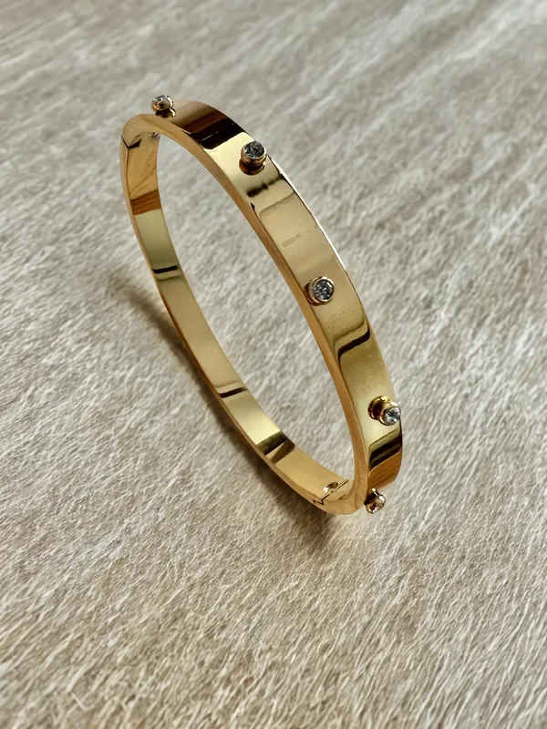Gold_Radiant_Cuff_For_Women