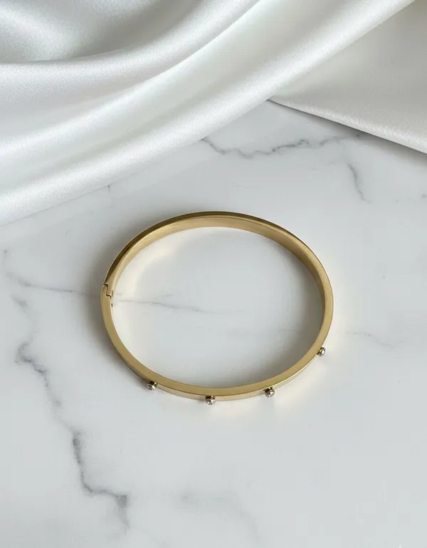 Gold_Radiant_Cuff_For_Women