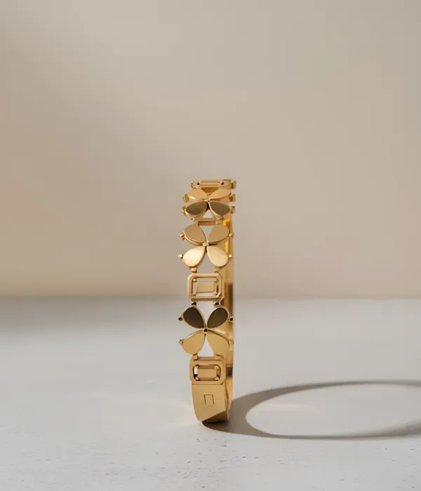 Gold_Midnight_Petal_Bracelet_For_Women