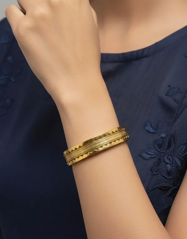 Gold_Golden_Versailles_Bracelet_For_Women