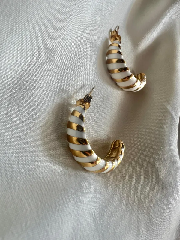 Gold_&_White_Ornate_Gold_Dangler_Hoops_For_Women