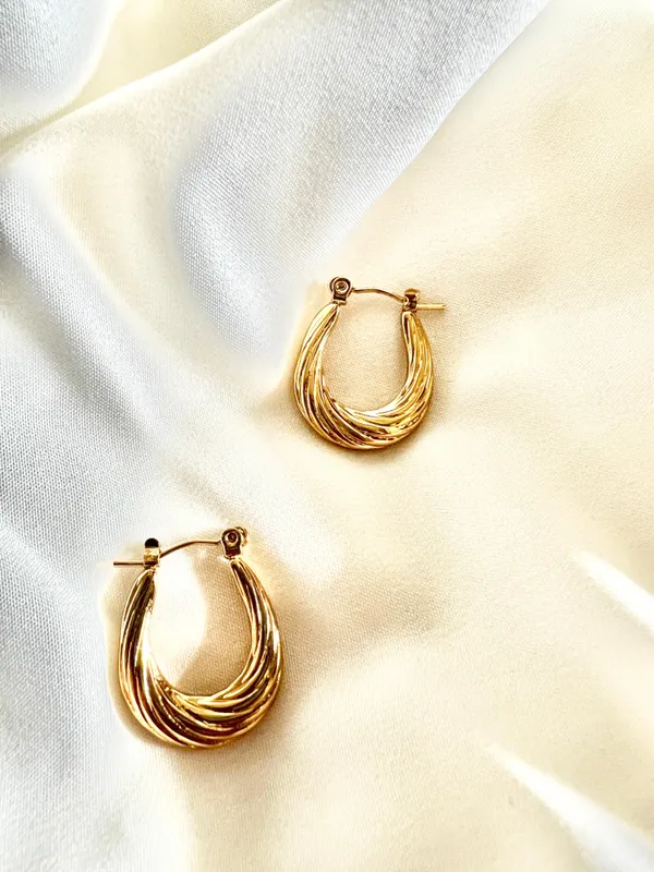 Gold_Golden_Mirage_Hoops_For_Women