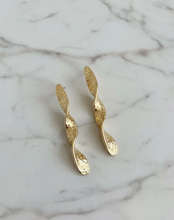 Gold_Golden_Twist_Drop_Earrings_For_Women