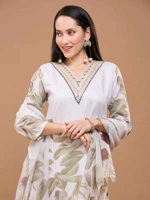 Off-White_Cotton_Leaf_Printed_Kurta_With_Trousers_&_Dupatta_For_Women