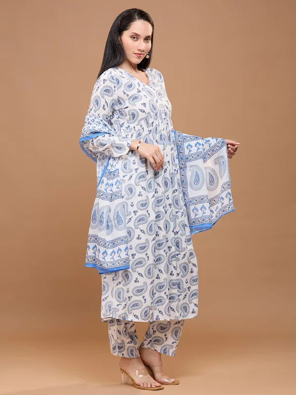 White_&_Blue_Cotton_Ethnic_Motifs_Printed_Kurta_Set_With_Dupatta_For_Women