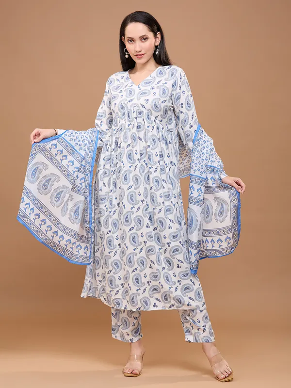 White_&_Blue_Cotton_Ethnic_Motifs_Printed_Kurta_Set_With_Dupatta_For_Women