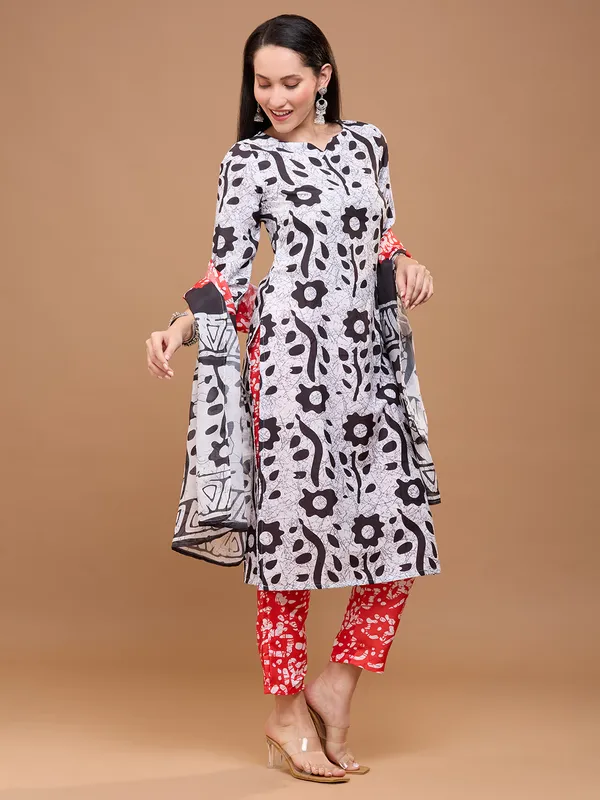 Black,_White_&_Red_Printed_Cotton_Floral_Printed_Notch_Neck_Straight_Kurta_With_Trousers_And_Dupatta_For_Women