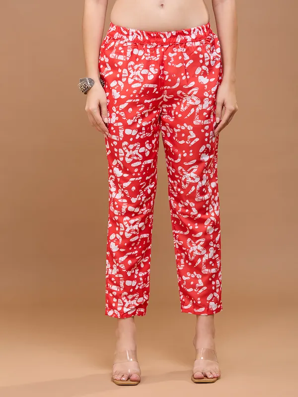 Black,_White_&_Red_Printed_Cotton_Floral_Printed_Notch_Neck_Straight_Kurta_With_Trousers_And_Dupatta_For_Women