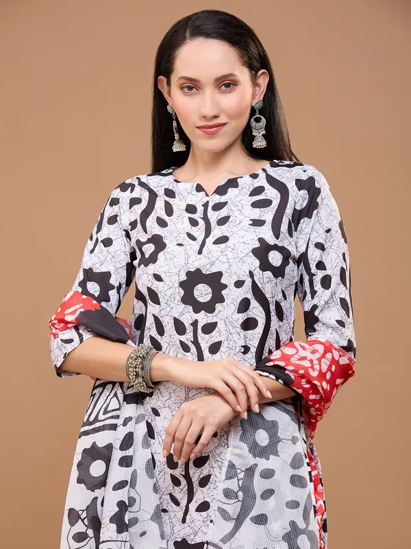 Black,_White_&_Red_Printed_Cotton_Floral_Printed_Notch_Neck_Straight_Kurta_With_Trousers_And_Dupatta_For_Women