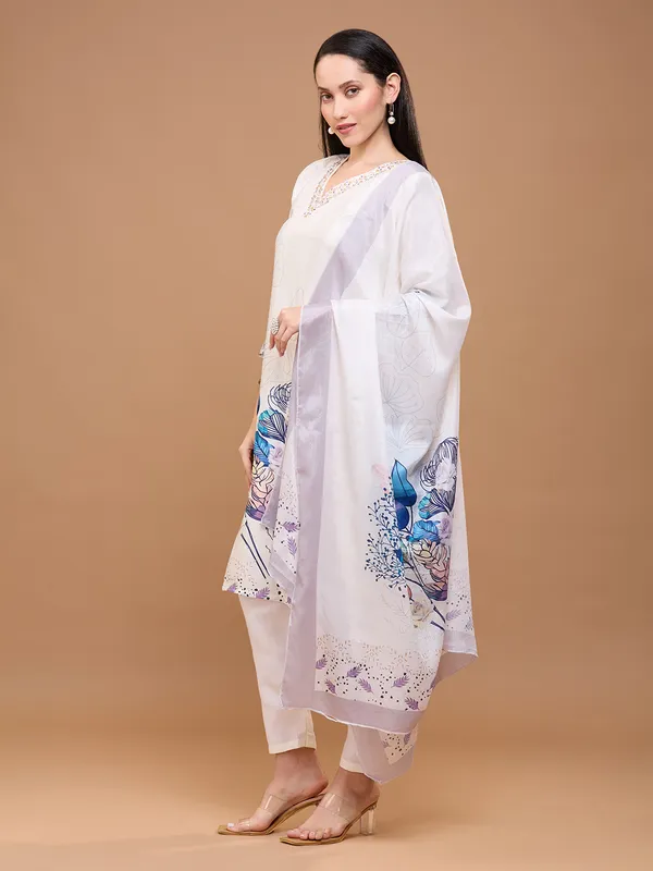 White_Cotton_Floral_Printed_Kurta_Set_With_Dupatta_For_Women