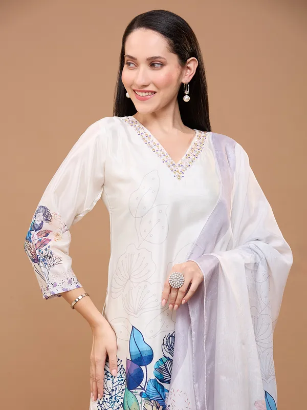 White_Cotton_Floral_Printed_Kurta_Set_With_Dupatta_For_Women